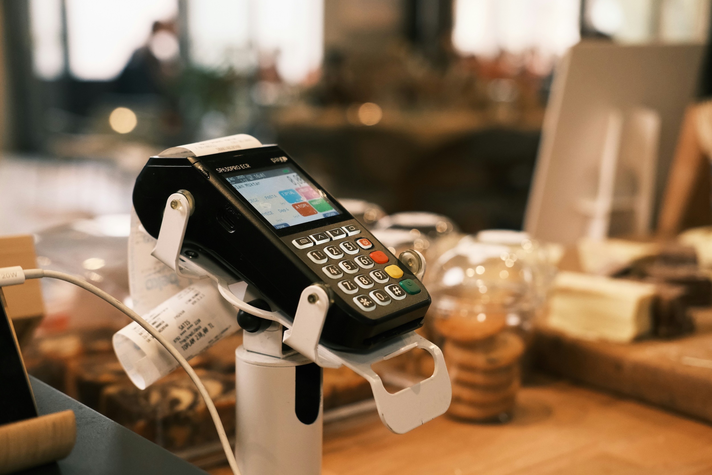eftpos terminal accepting digital payment